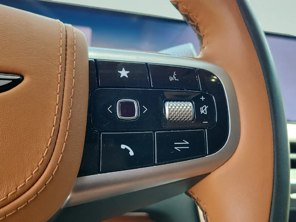 2025 Genesis GV80 - $67,999