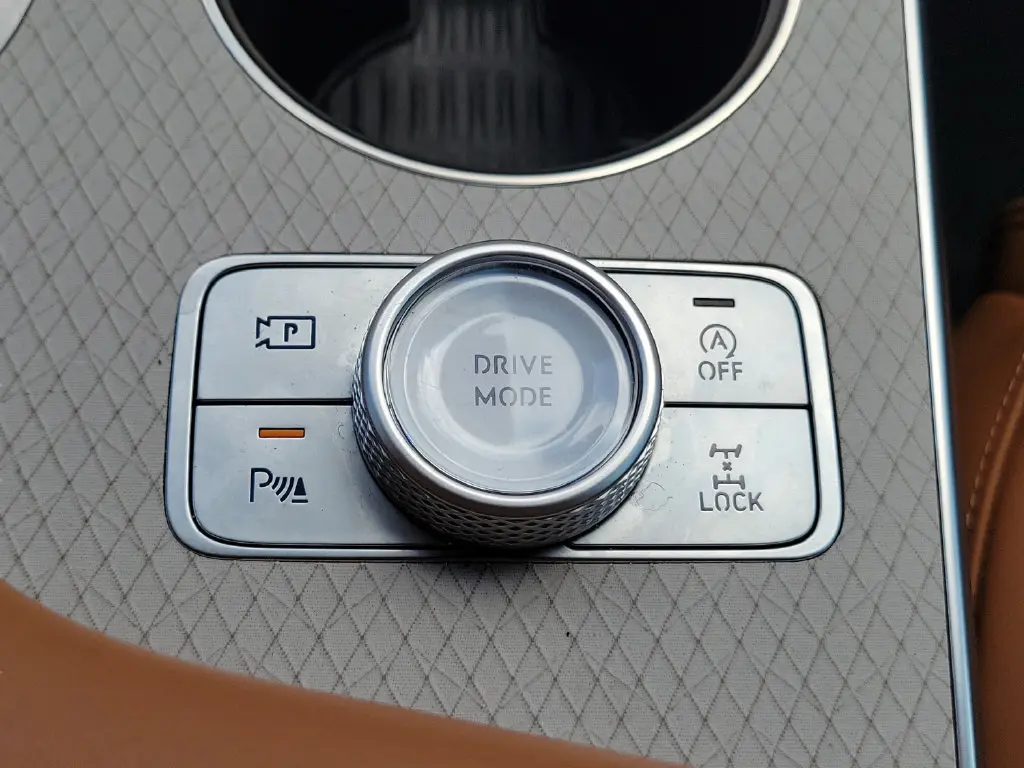 2025 Genesis GV80 - $67,999