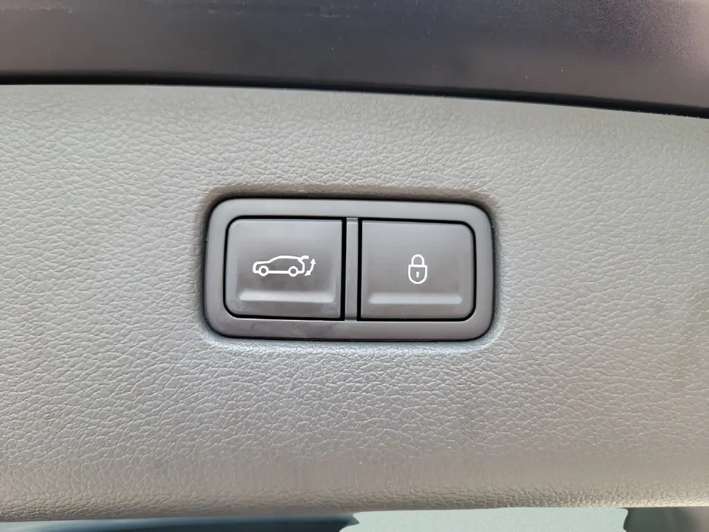 2025 Genesis GV80 - $67,199