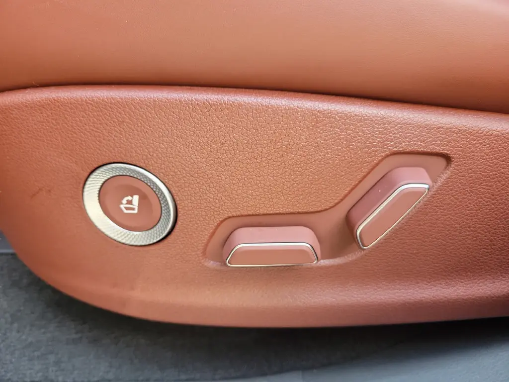 2025 Genesis GV80 - $67,199