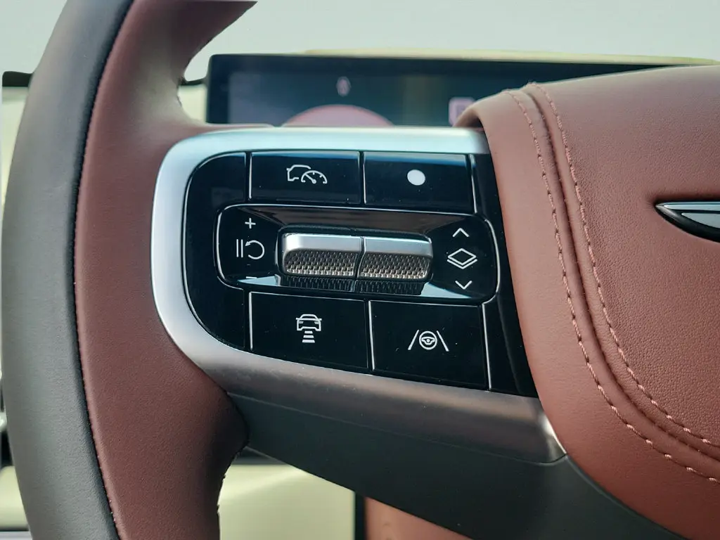 2025 Genesis GV80 - $67,199
