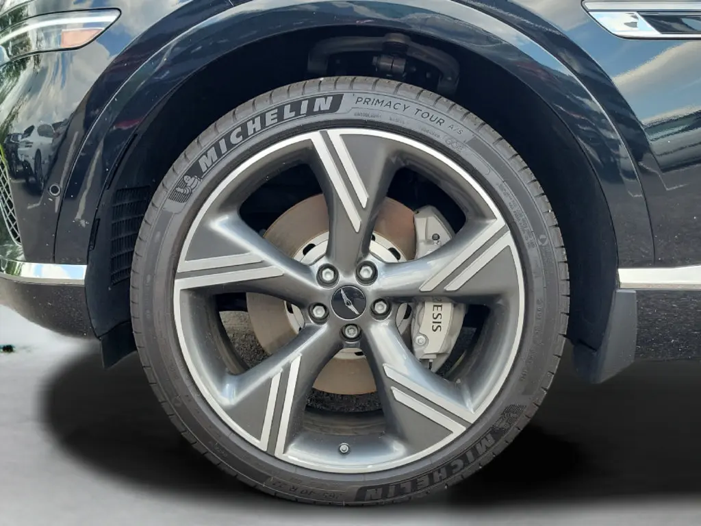 2025 Genesis GV80 - $67,199