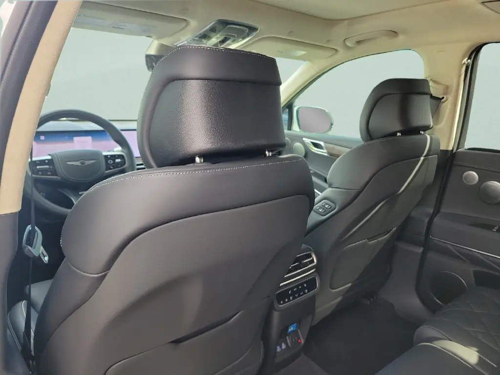 2025 Genesis GV80 - $69,199