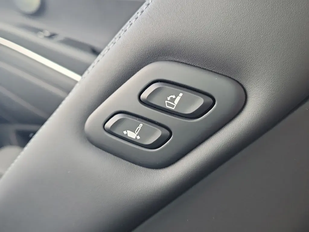 2025 Genesis GV80 - $69,199