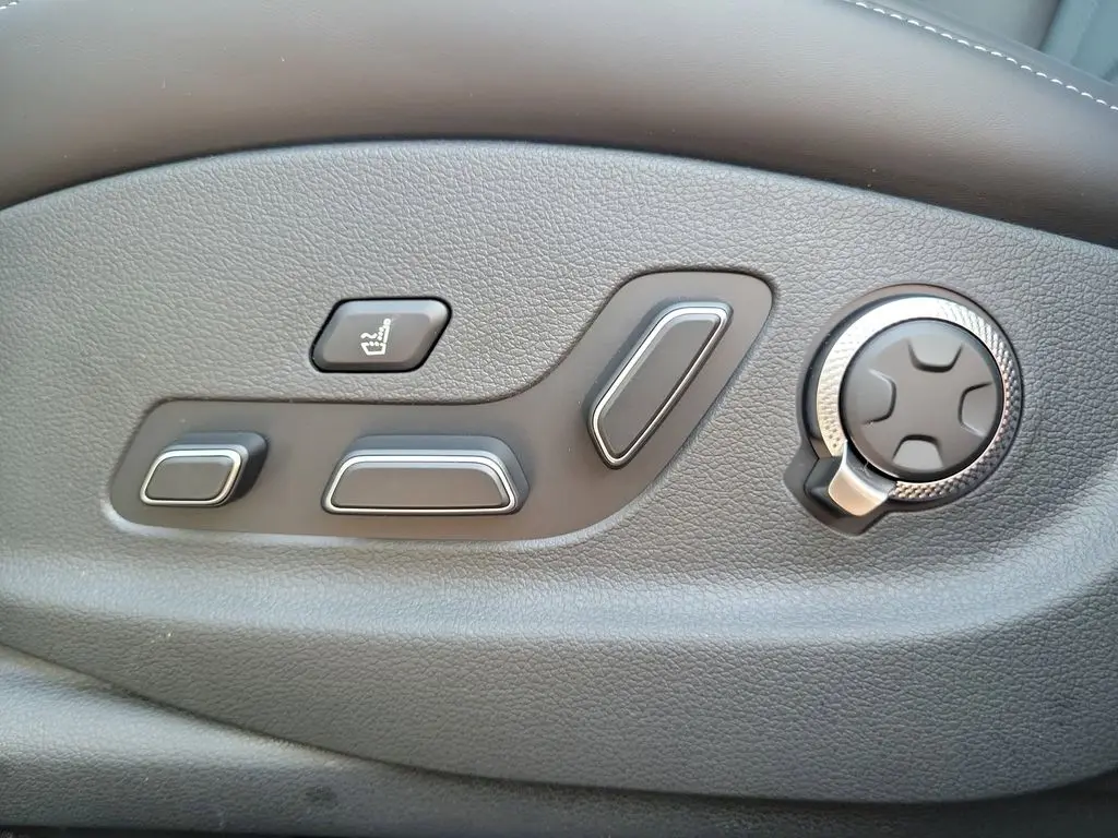 2026 Genesis GV80 - $85,400