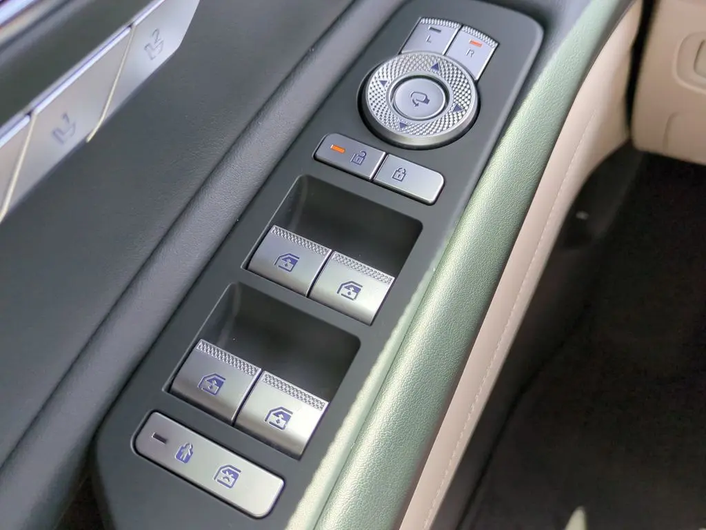 2025 Genesis GV80 - $64,399