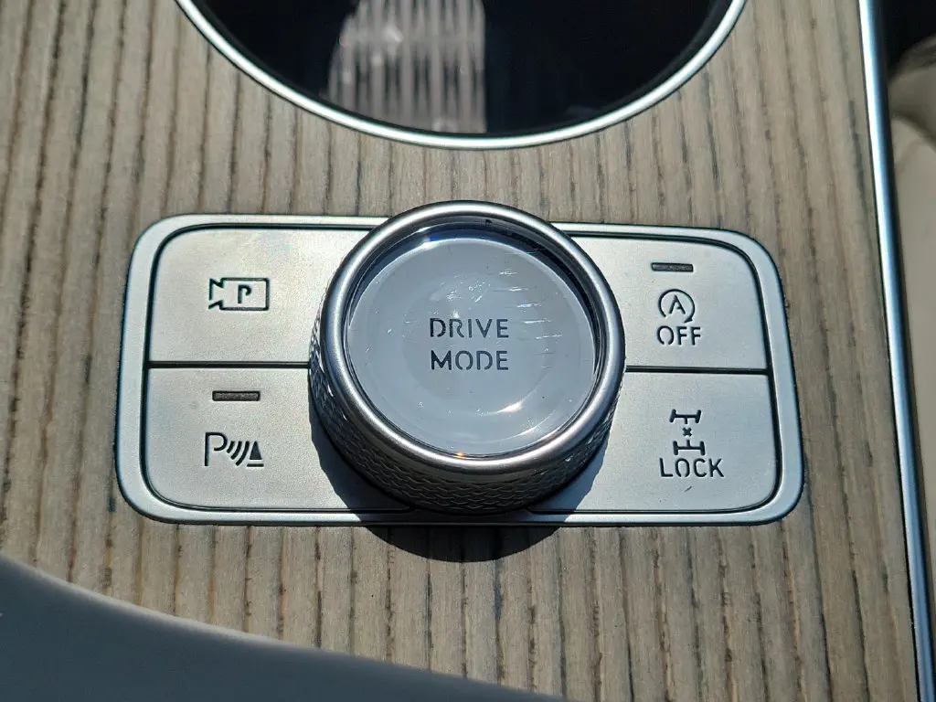 2025 Genesis GV80 - $66,399