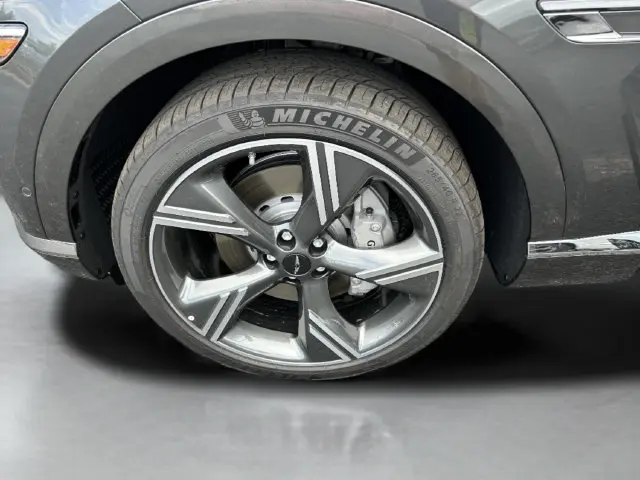 2026 Genesis GV80 - $83,710