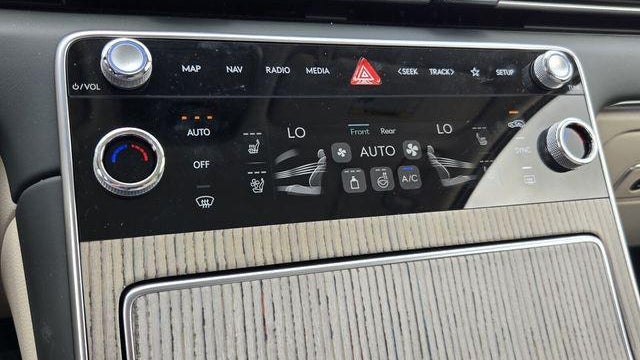 2025 Genesis GV80 3.5T Prestige