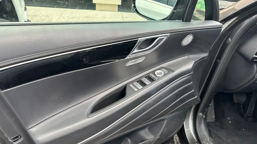 2025 Genesis GV80 2.5T Standard