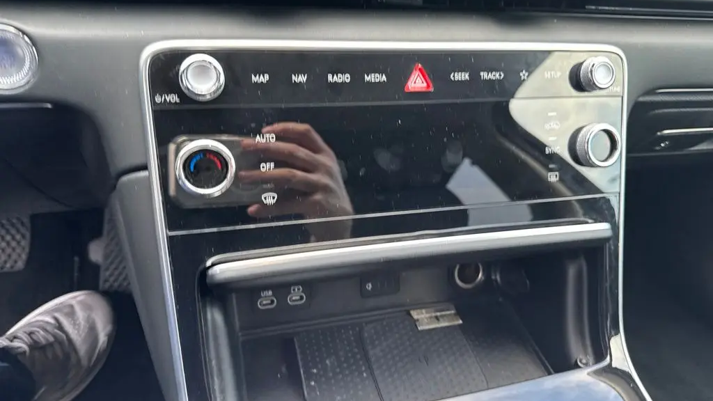 2025 Genesis GV80 2.5T Standard