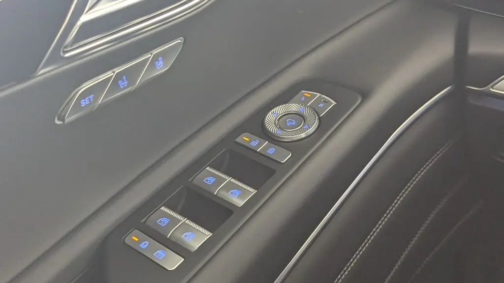 2025 Genesis GV80 2.5T Standard