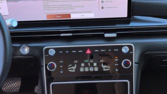 2025 Genesis GV80 2.5T Standard