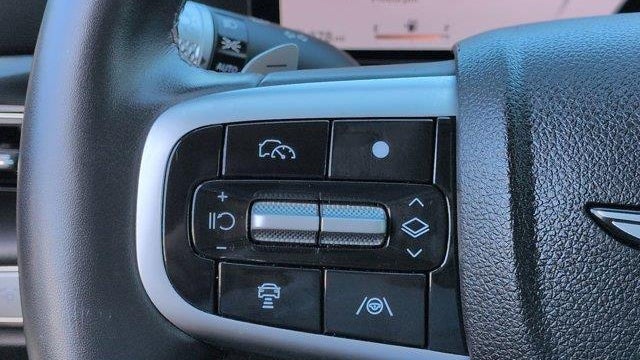 2025 Genesis GV80 2.5T Standard