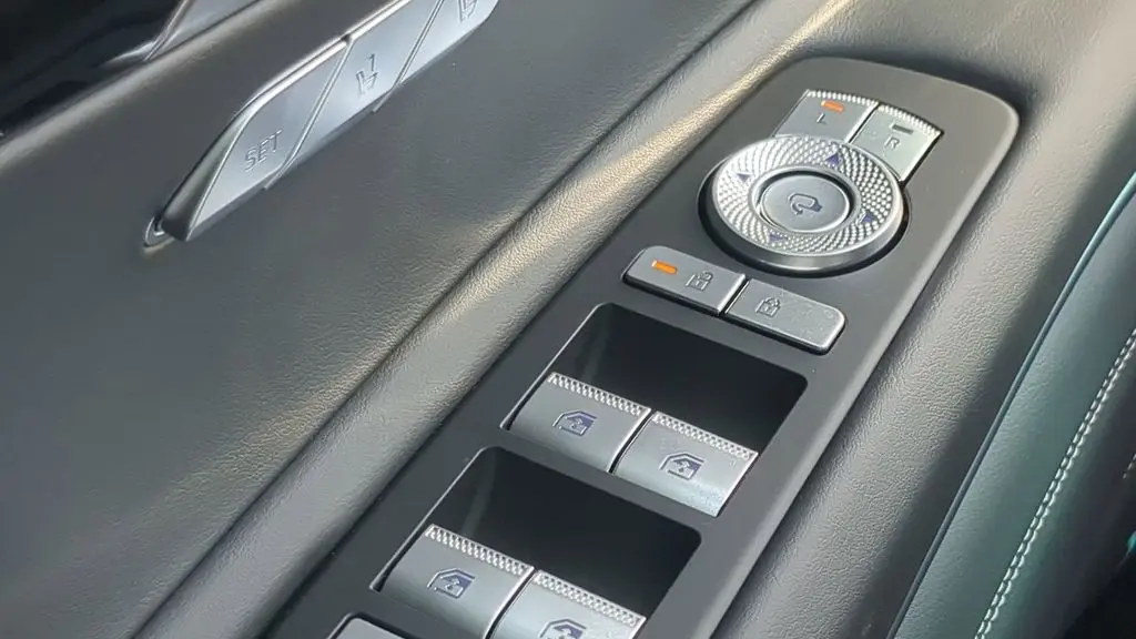 2025 Genesis GV80 2.5T Standard