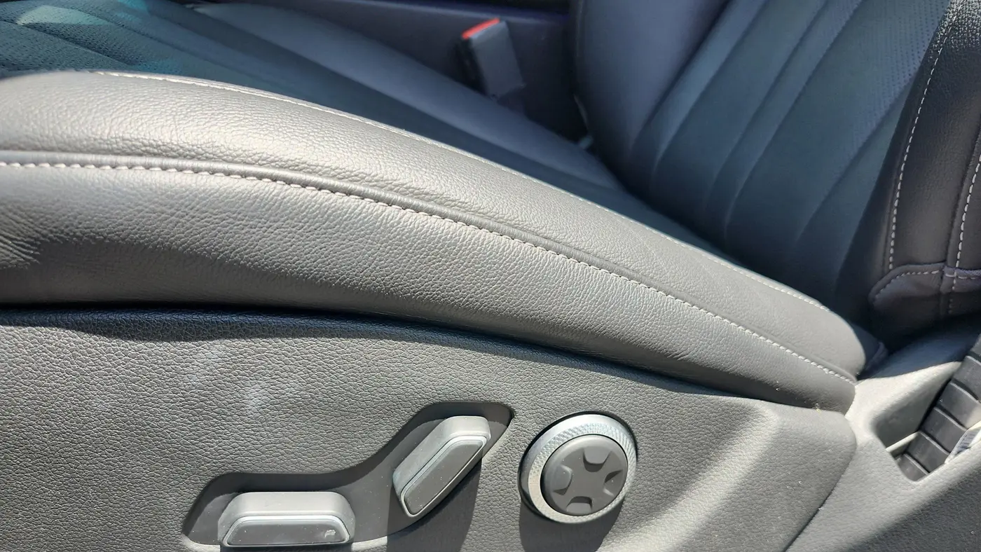 2025 Genesis GV80 2.5T Standard
