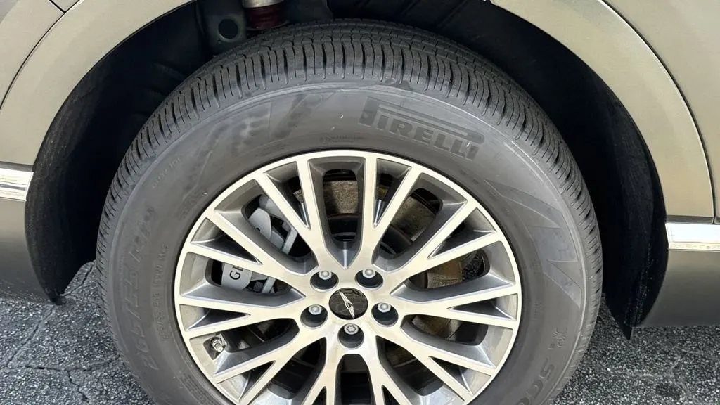 2025 Genesis GV80 2.5T Standard