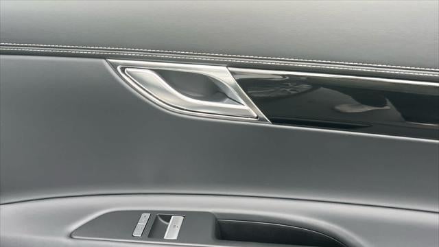 2025 Genesis GV80 2.5T Standard