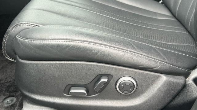 2025 Genesis GV80 2.5T Standard