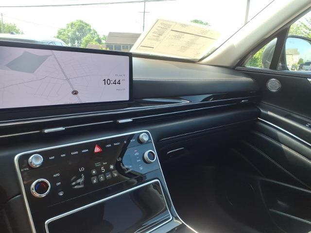 2025 Genesis GV80 - $39,200