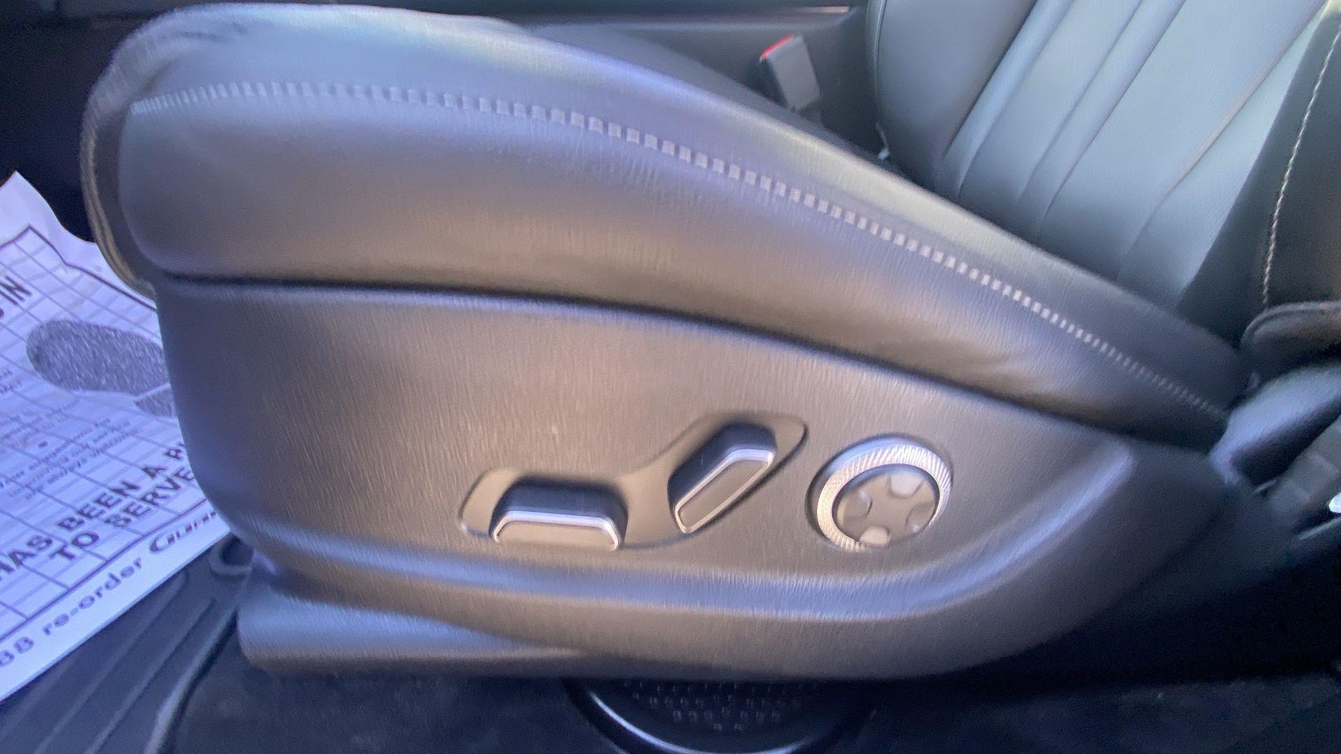 2025 Genesis GV80 2.5T Standard