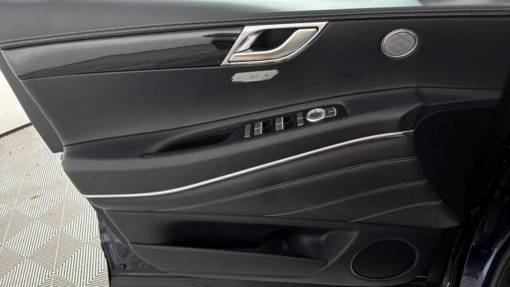 2025 Genesis GV80 2.5T Standard