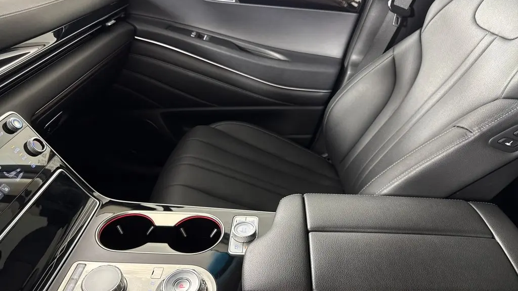 2025 Genesis GV80 2.5T Standard