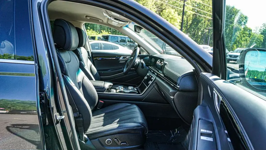 2025 Genesis GV80 2.5T Standard