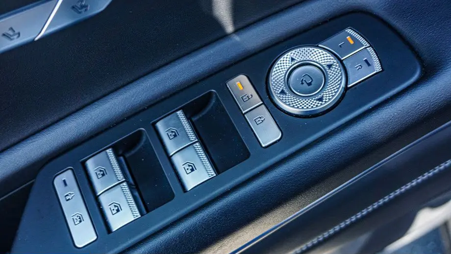 2025 Genesis GV80 2.5T Standard