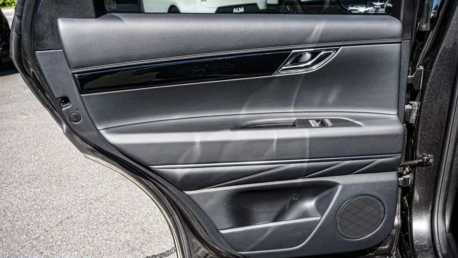 2025 Genesis GV80 2.5T Standard