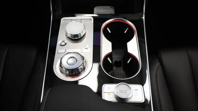 2026 Genesis GV80 2.5T