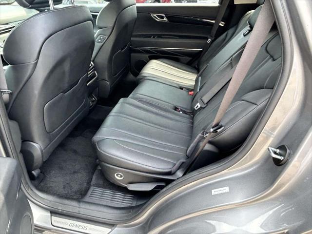 2025 Genesis GV80 - $35,576