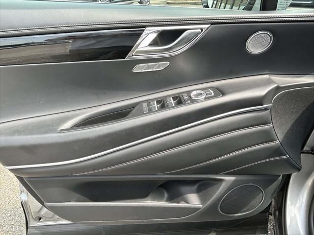2025 Genesis GV80 - $35,576