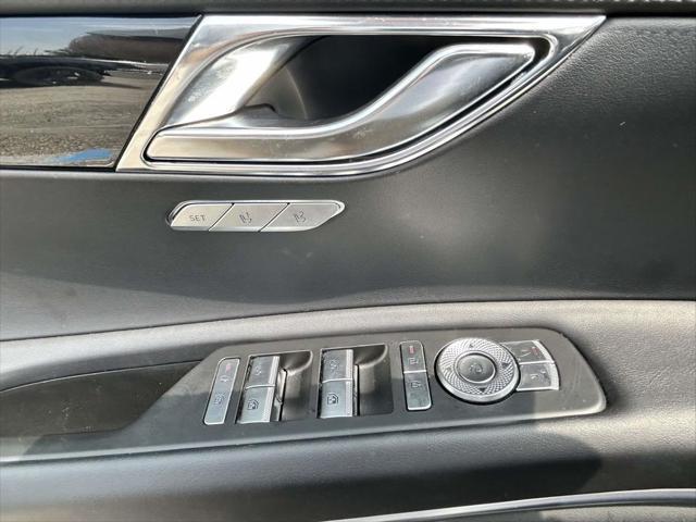 2025 Genesis GV80 - $35,576