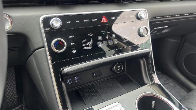 2026 Genesis GV80 2.5T