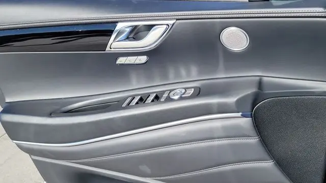 2025 Genesis GV80 2.5T Standard