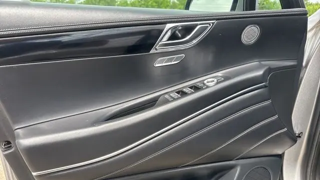 2025 Genesis GV80 2.5T Standard