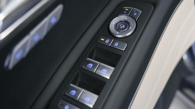 2025 Genesis GV80 2.5T Standard