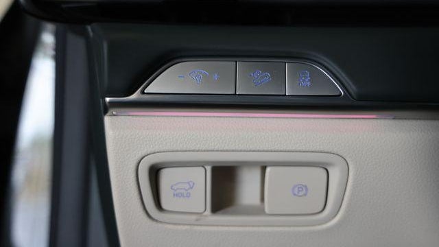 2025 Genesis GV80 2.5T Standard