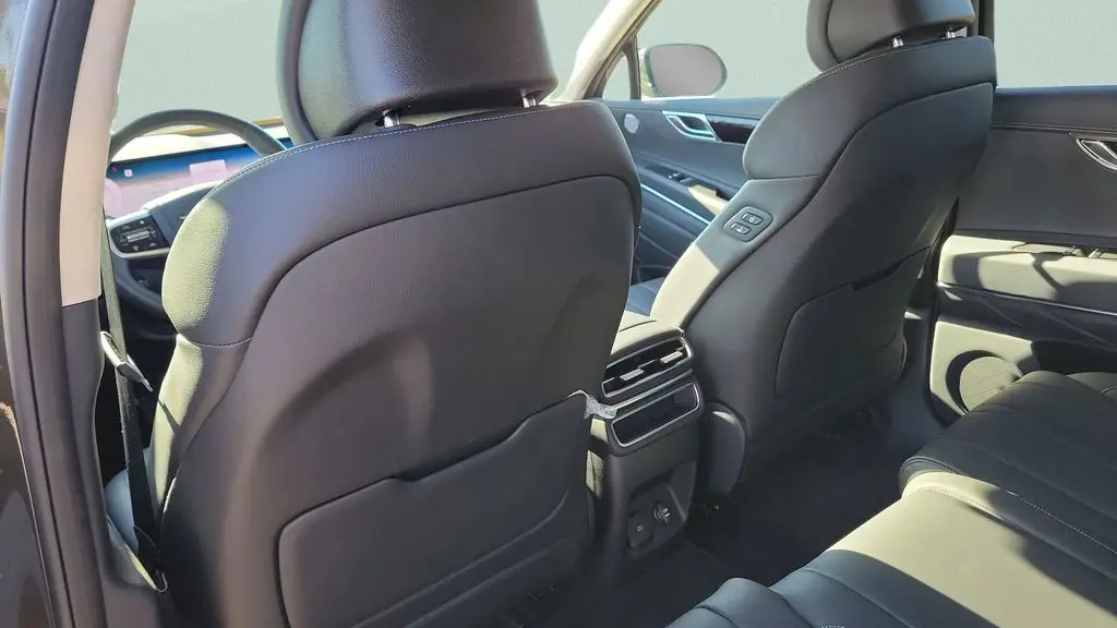 2025 Genesis GV80 2.5T Standard