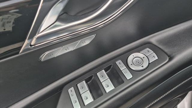 2025 Genesis GV80 2.5T Standard