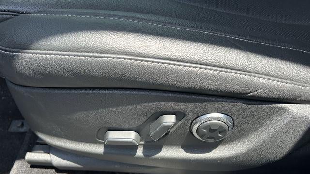 2025 Genesis GV80 2.5T Standard