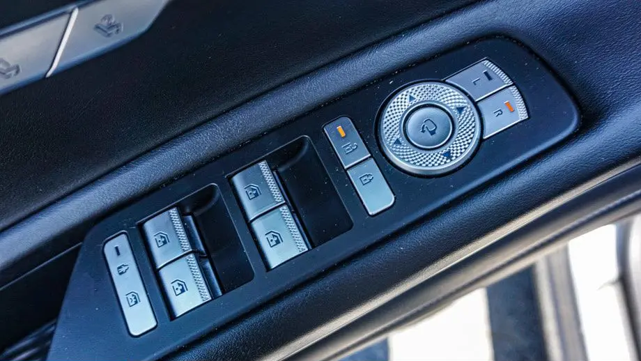 2025 Genesis GV80 2.5T Standard
