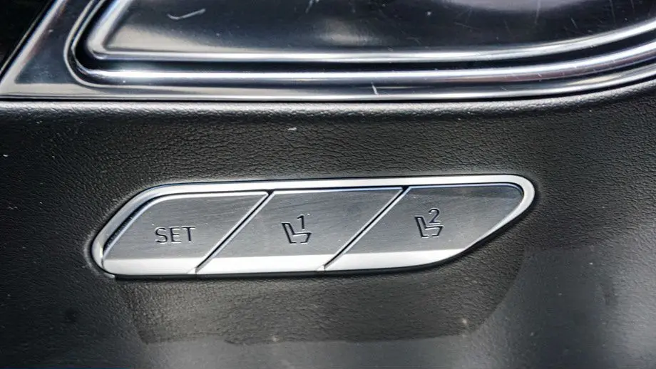 2025 Genesis GV80 2.5T Standard