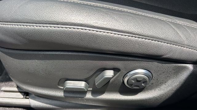 2025 Genesis GV80 2.5T Standard