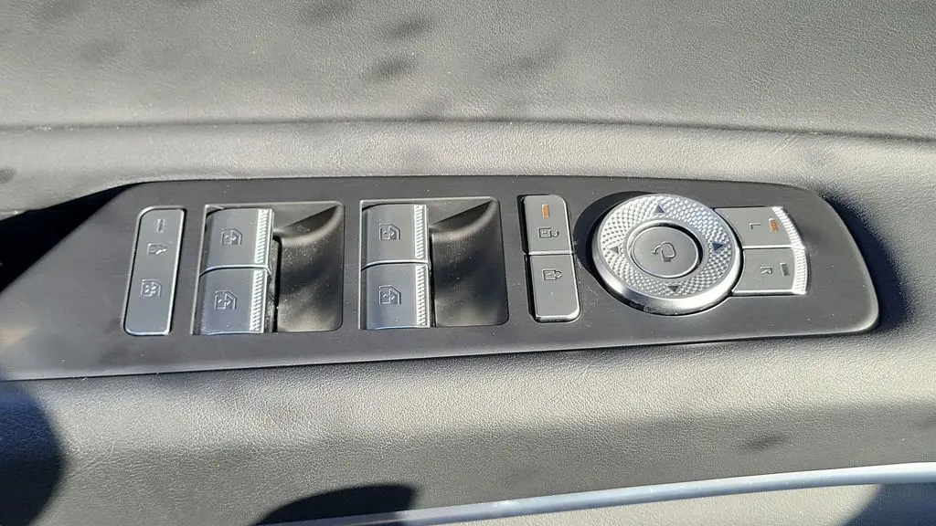 2025 Genesis GV80 2.5T Standard