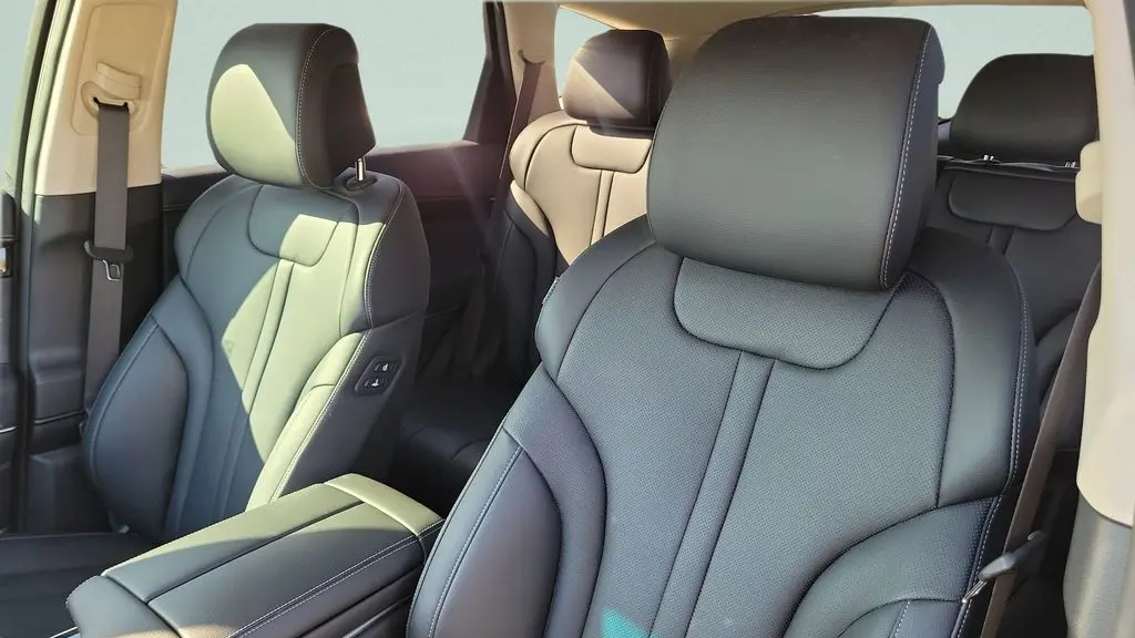2025 Genesis GV80 2.5T Standard