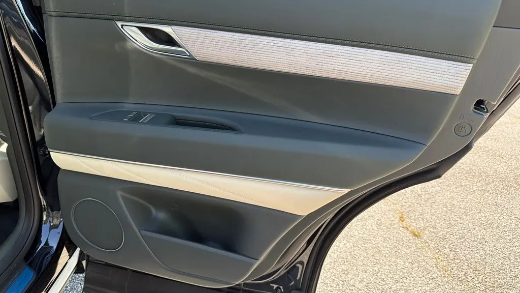 2026 Genesis GV80 2.5T Select