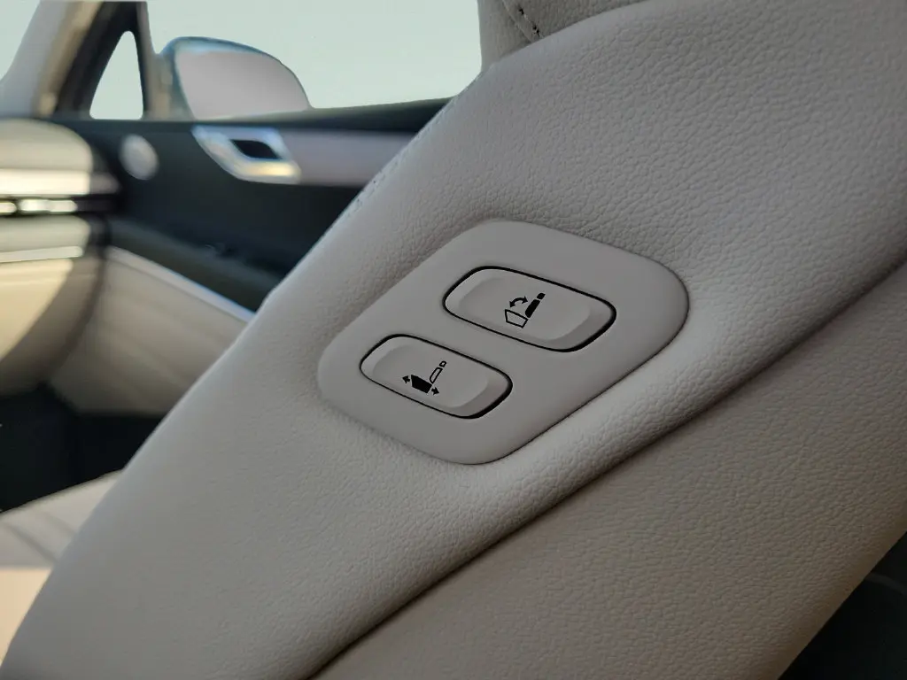 2026 Genesis GV80 - $62,099
