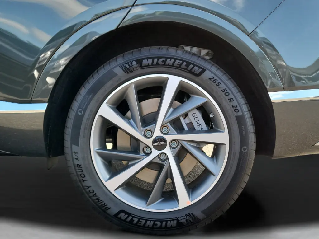 2026 Genesis GV80 - $62,099